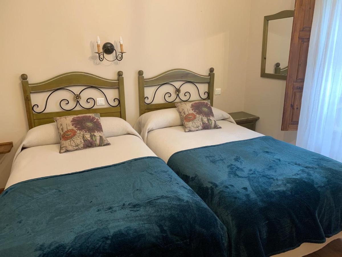 Hotel Mirador De Enterrias Zewnętrze zdjęcie
