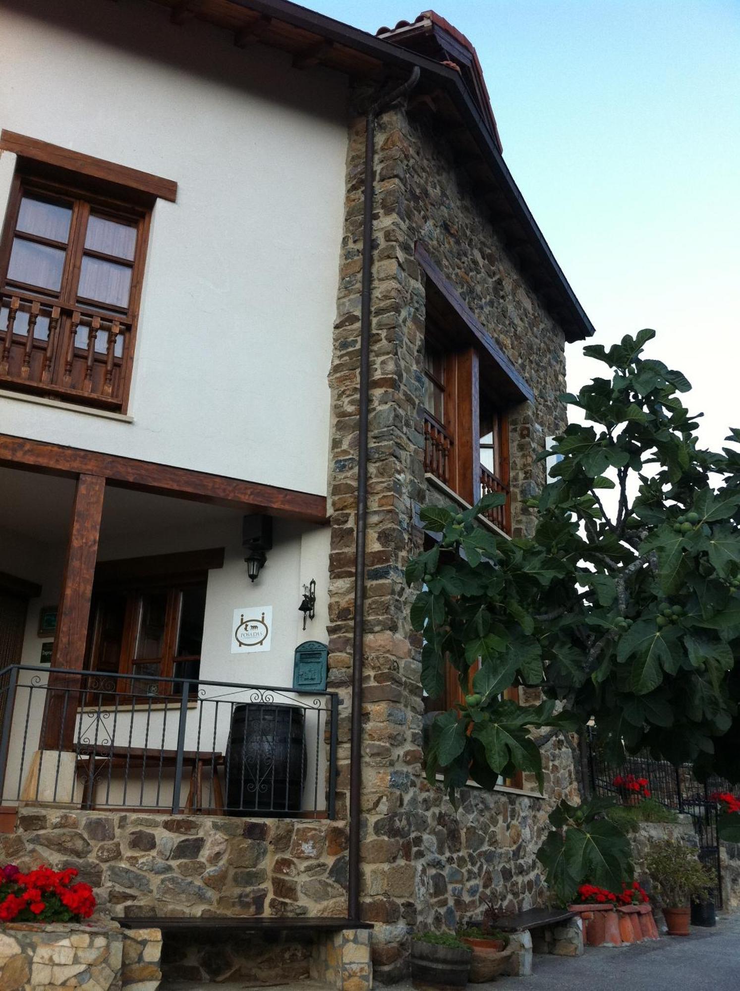 Hotel Mirador De Enterrias Zewnętrze zdjęcie