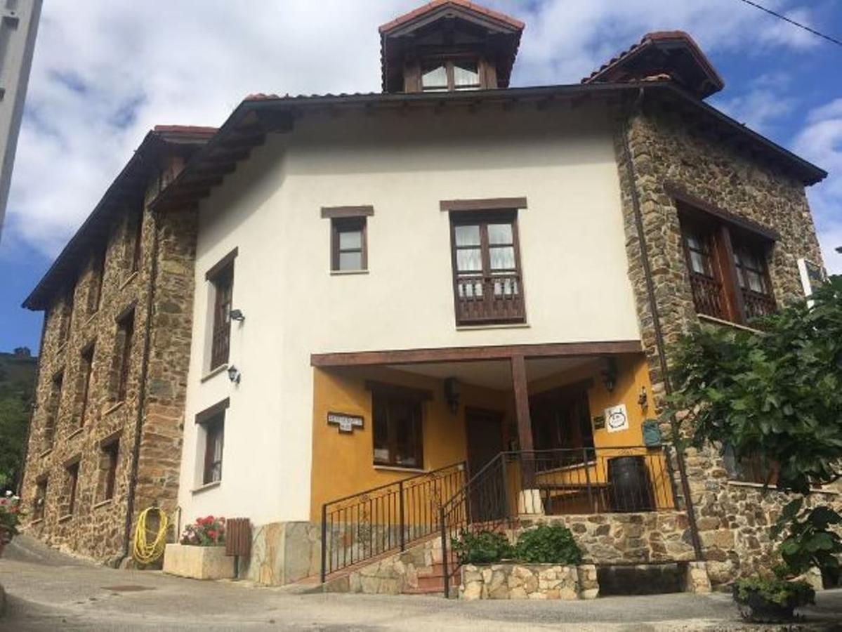 Hotel Mirador De Enterrias Zewnętrze zdjęcie