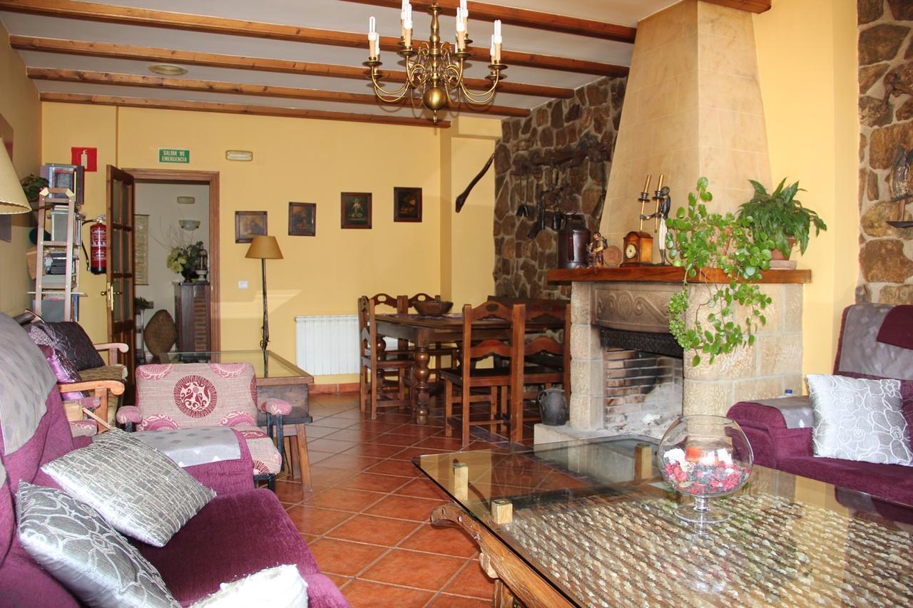 Hotel Mirador De Enterrias Zewnętrze zdjęcie